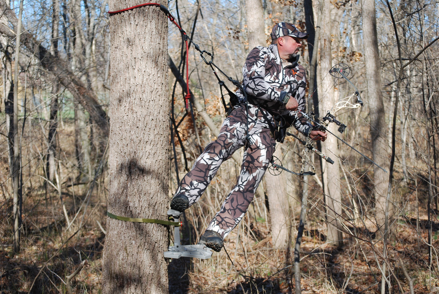 Greg Staggs Reviews the Onyx Saddle Hunting Platform - Trophyline